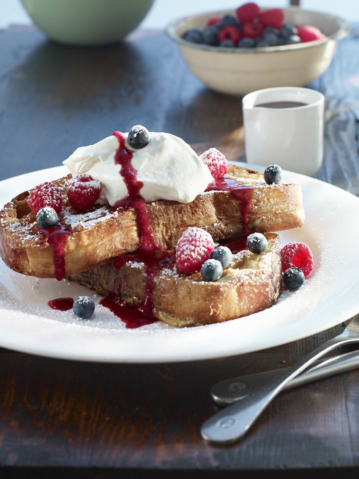 Whether dining in or out, Earls Restaurant has Mother’s Day covered!