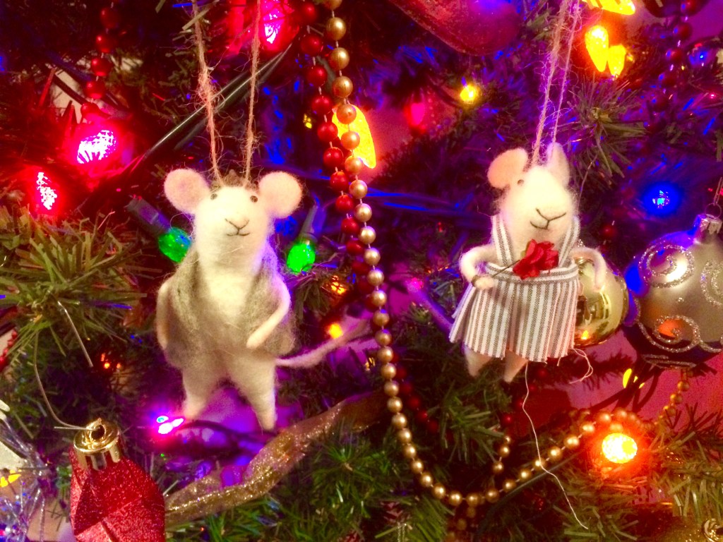 Christmas tree ornaments are full of memories and increase your Christmas&nbsp;cheer