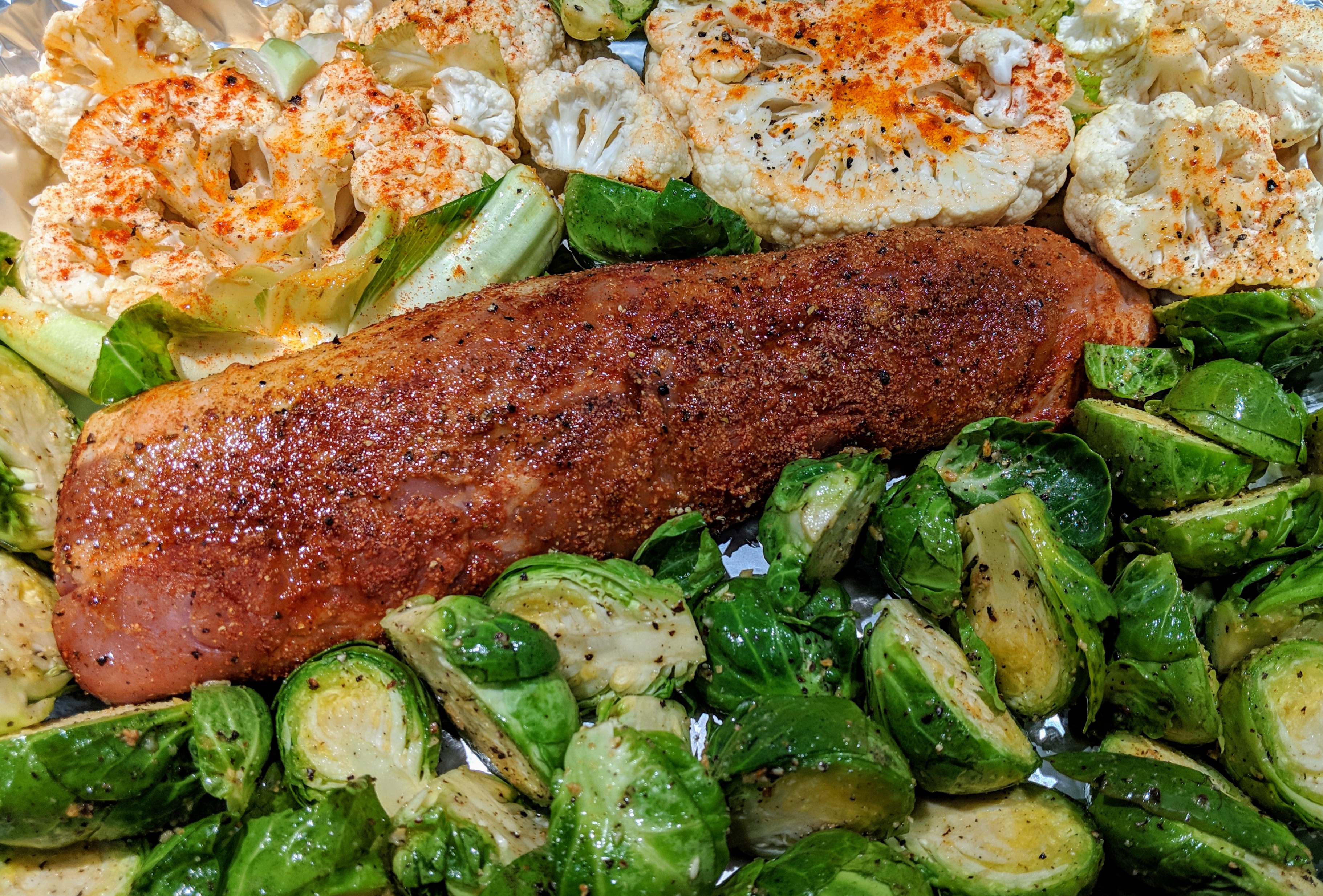 Keto/Paleo Friendly One Pan Meal – Juicy Roasted Tenderloin and Vegetables