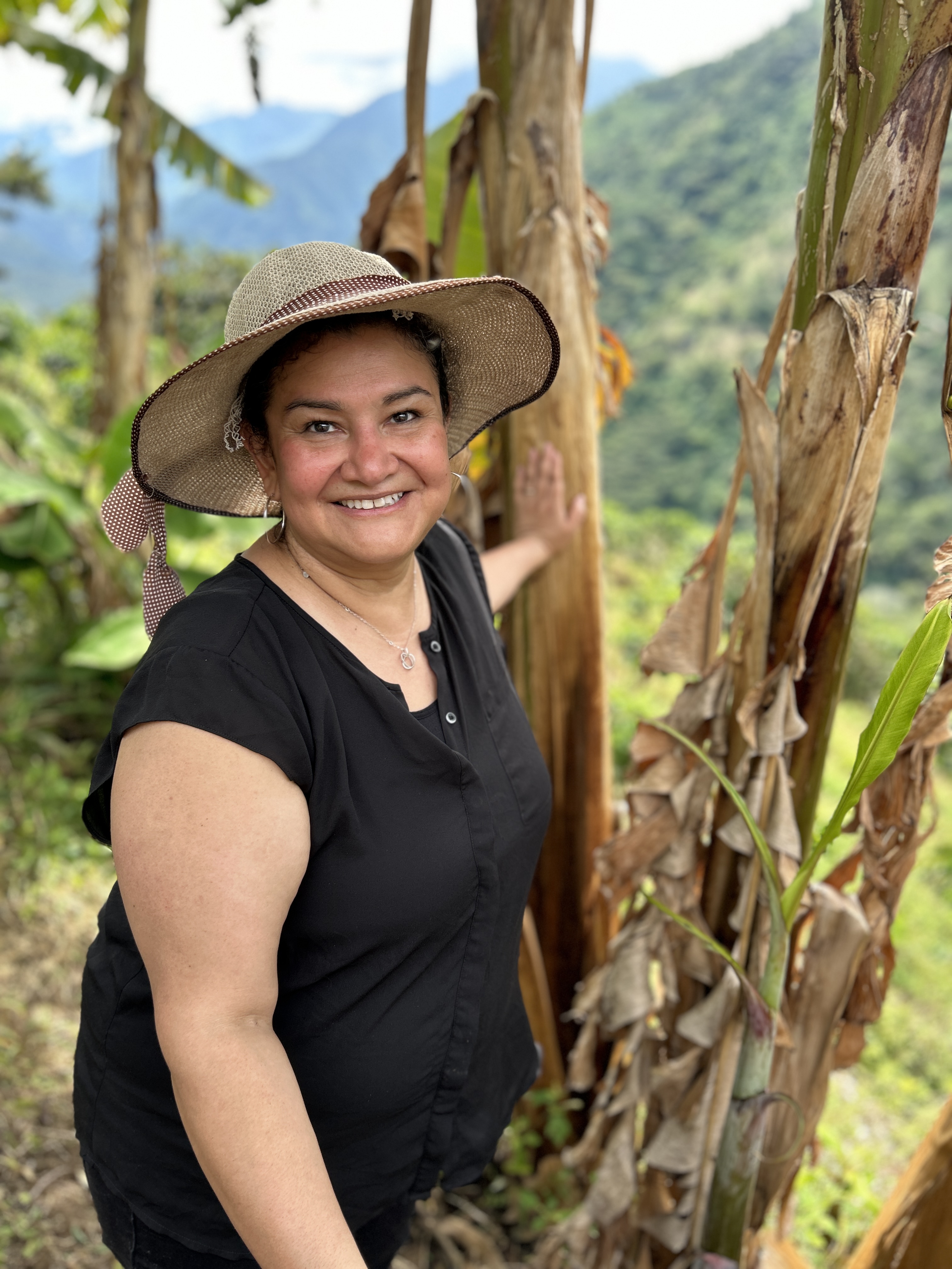 A Day at Cafe de la Cima: Experiencing Coffee Culture in Colombia