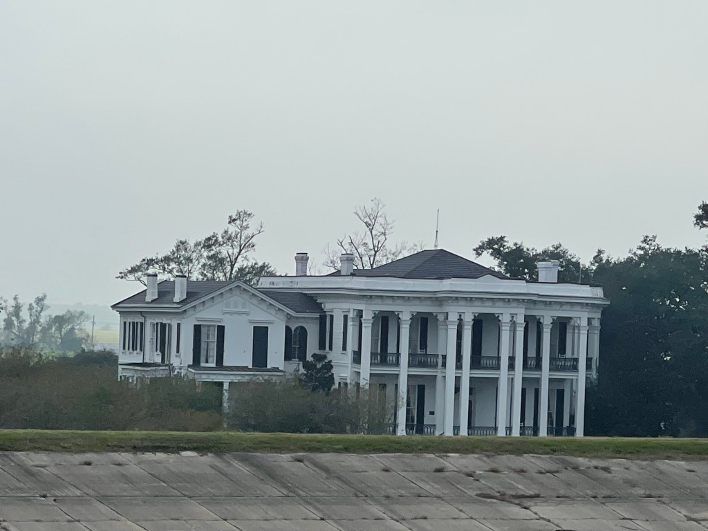 Nottoway Fire: A Legacy of Slavery and&nbsp;Architecture